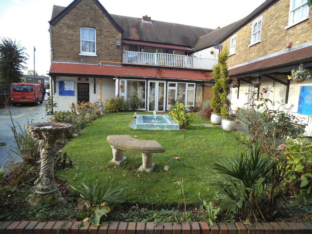 Fountain House Hotel Hayes  Extérieur photo